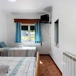 Jorge Galinheiro Local Guest house Mamouros