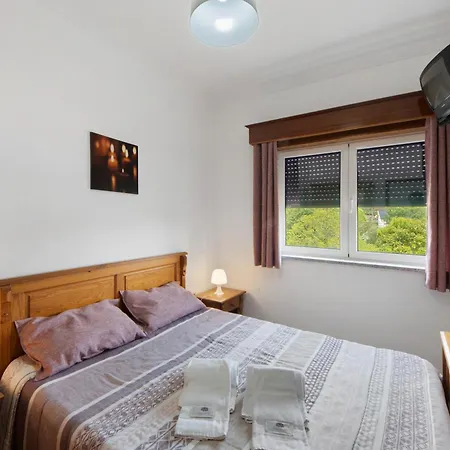 Affittacamere Jorge Galinheiro Local Mamouros