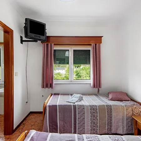 Jorge Galinheiro Local Pensjonat 3*