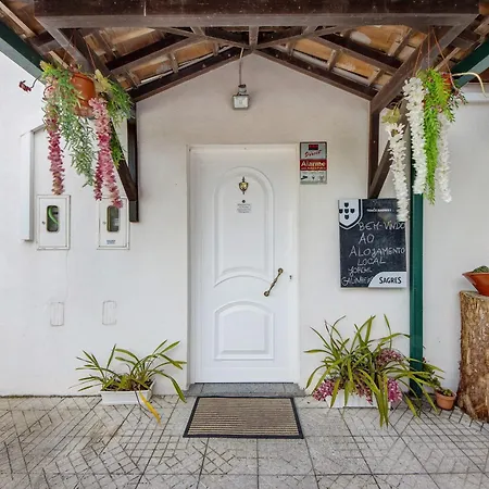 Jorge Galinheiro Local Guest house 3*