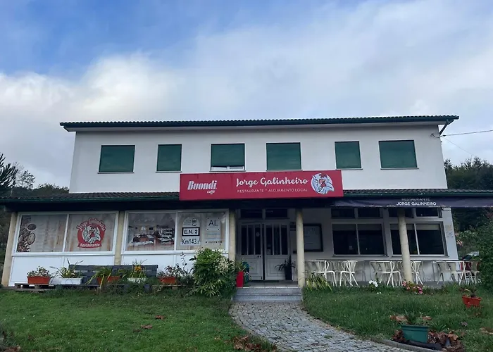 Konukevi Jorge Galinheiro Local 3*