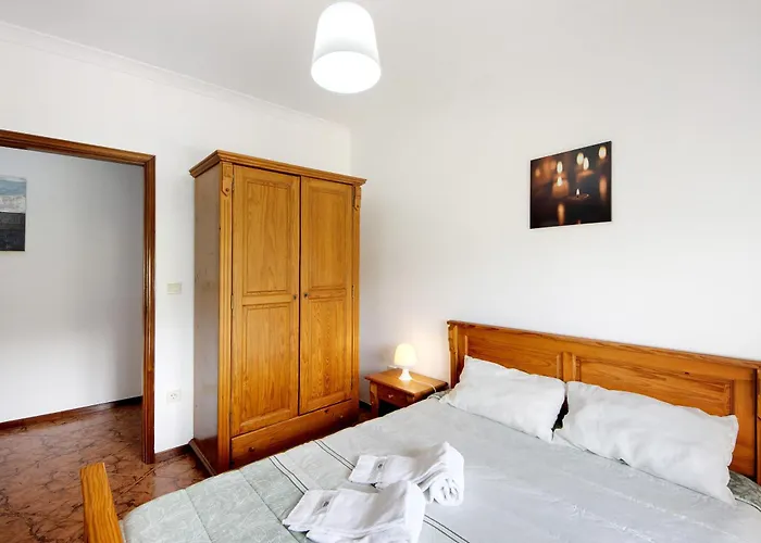 Jorge Galinheiro Local Konukevi