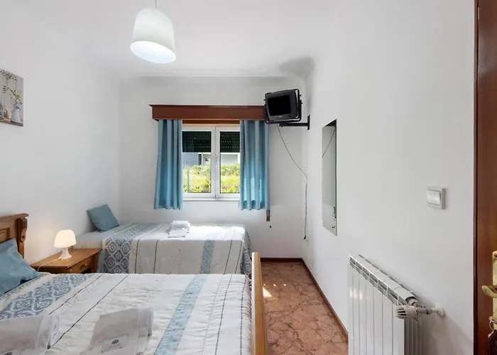 Konukevi Jorge Galinheiro Local 3*